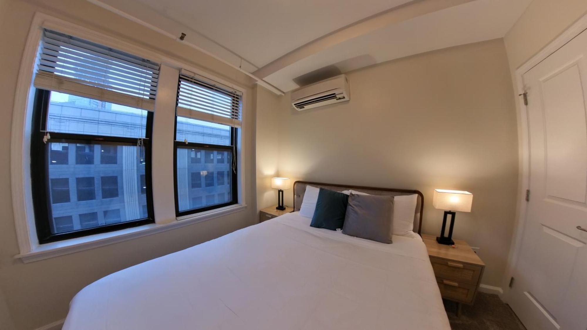 Prime City Center Location! 2Br Near Everything! Детройт Екстериор снимка
